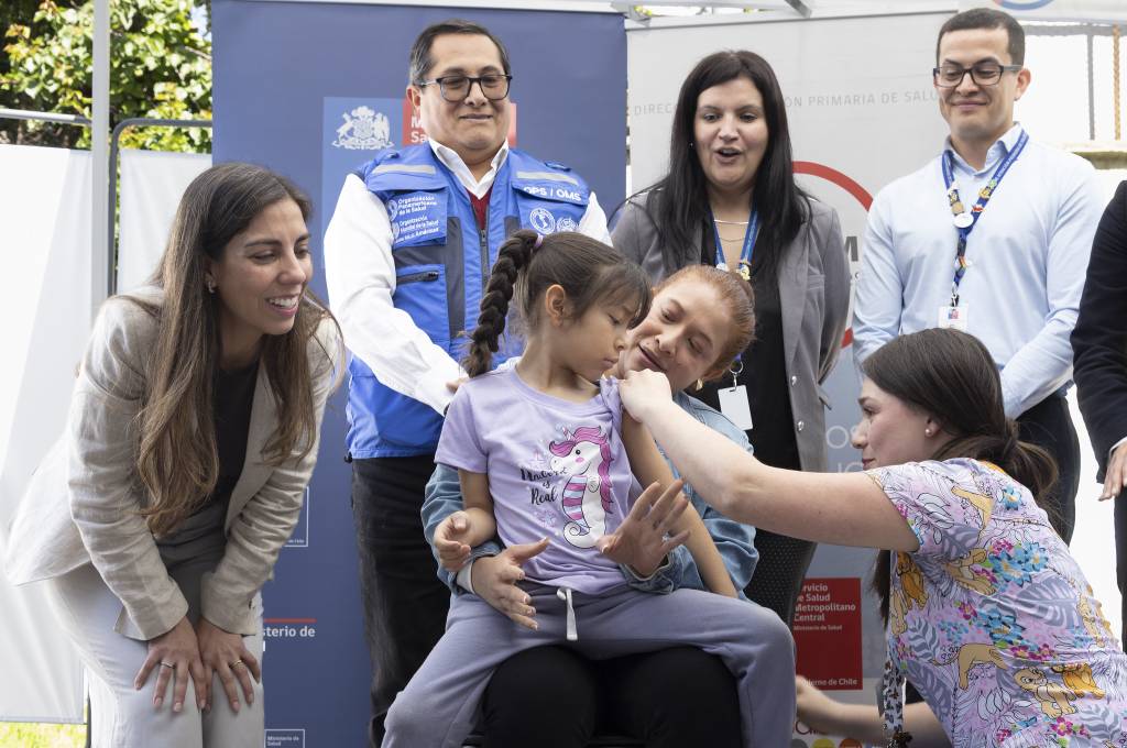 llaman-en-chile-a-completar-esquema-de-vacunas-contra-sarampion