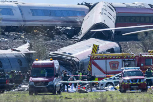 infierno-de-nuevo-accidente-ferroviario-vuelve-a-enlutar-a-espana