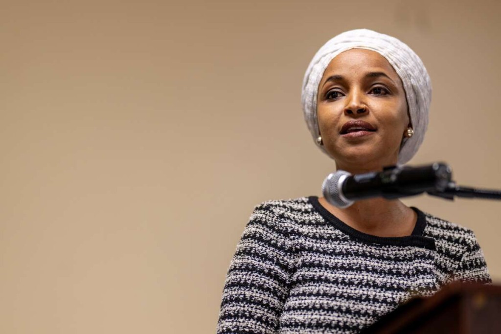 trump-sugiere-carcel-o-deportacion-para-congresista-ilhan-omar