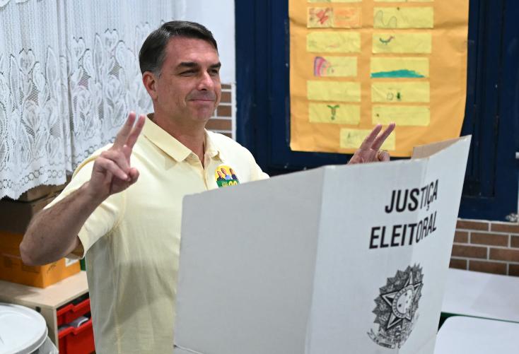 ia-de-meta-genera-propaganda-de-flavio-y-bloquea-la-de-lula