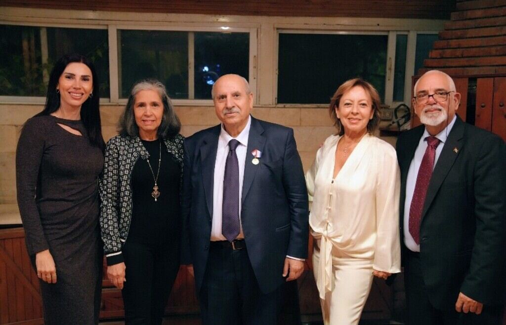 condecoran-en-jordania-a-jabra-khoury-por-su-solidaridad-con-cuba