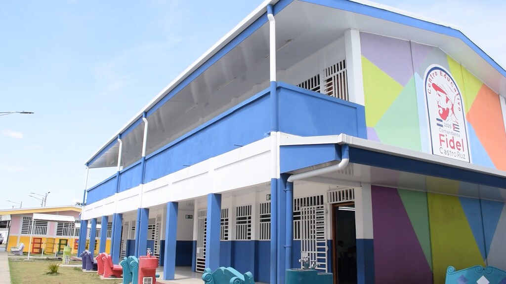 centro-educativo-en-nicaragua-honra-legado-de-fidel-castro