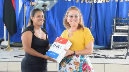centro-educativo-en-nicaragua-honra-legado-de-fidel-castro