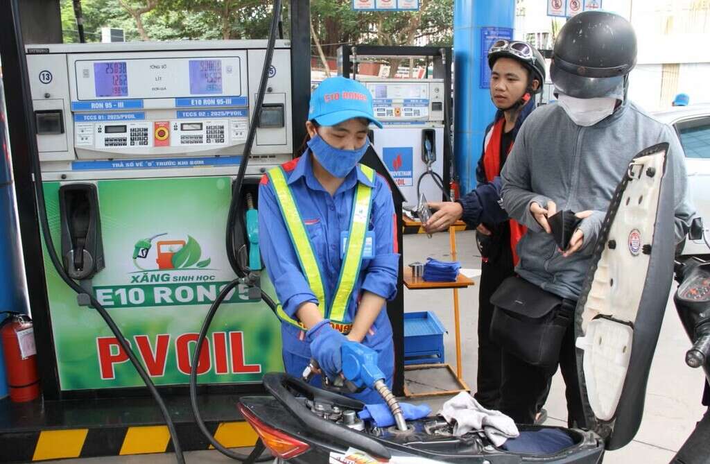 vietnam-estudia-control-de-precios-de-combustibles-y-electricidad