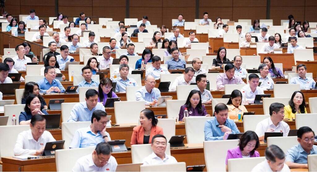 parlamentarios-en-vietnam-interpelaran-sobre-finanzas-y-ciencia