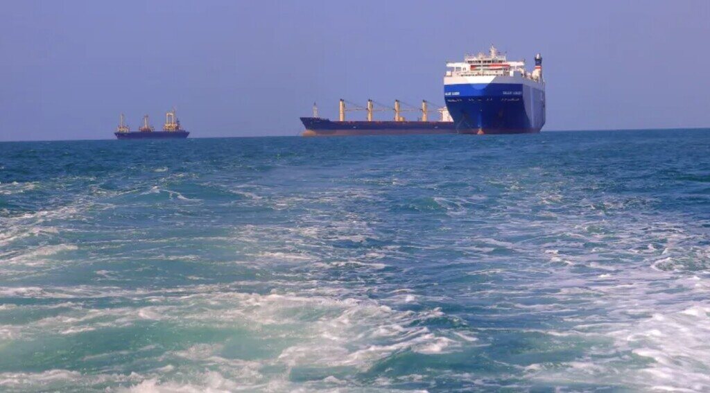 reportan-explosiones-cerca-de-un-barco-al-sur-de-moca-en-yemen